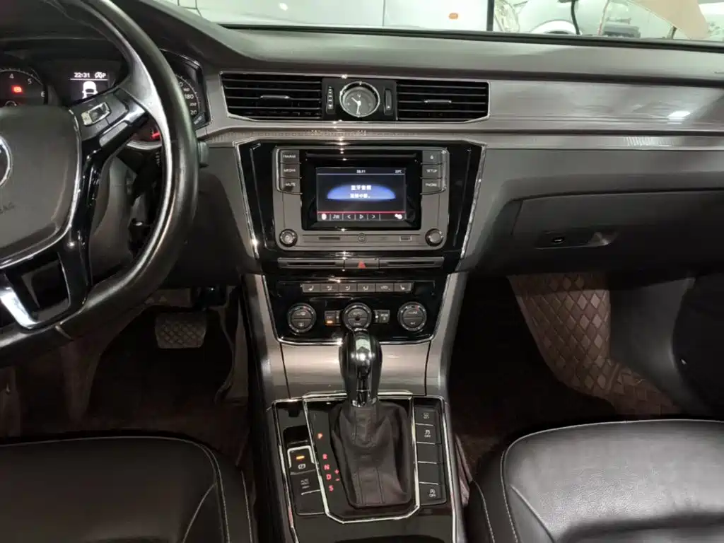 Volkswagen Passat — миниатюра 13