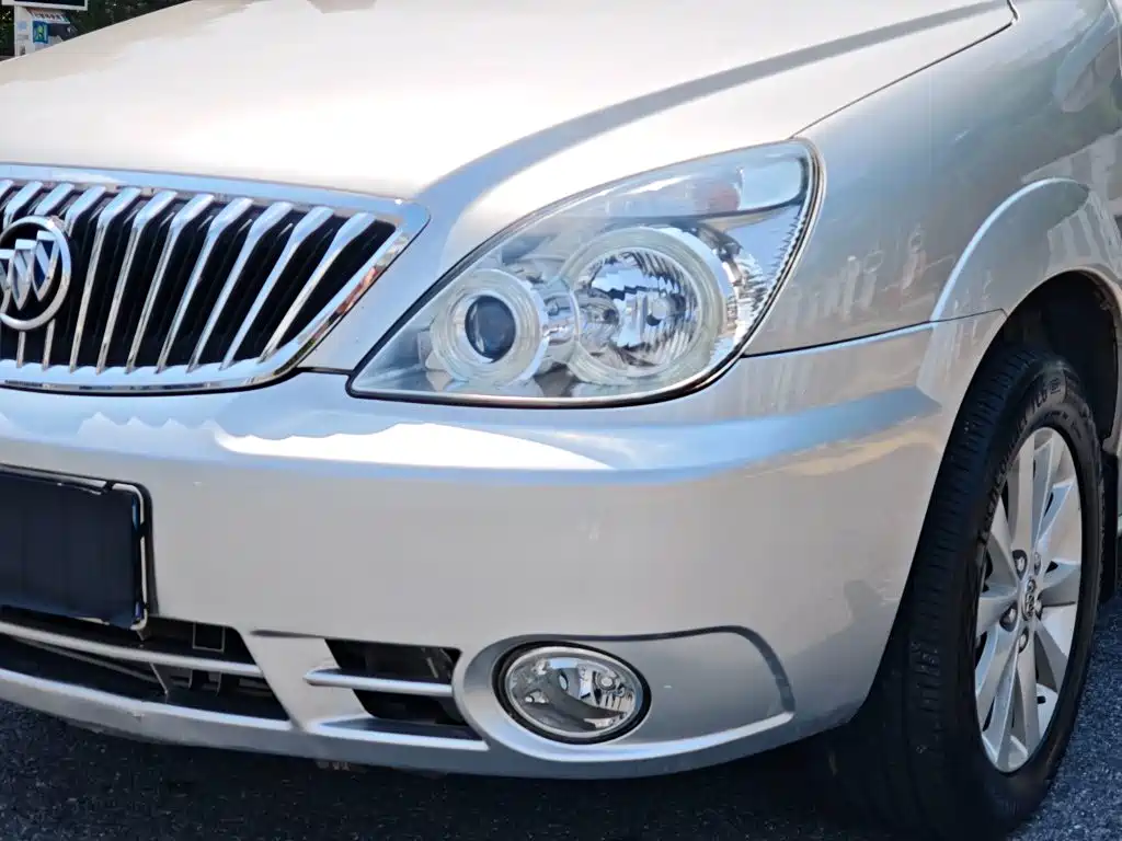 Buick GL8 — миниатюра 9