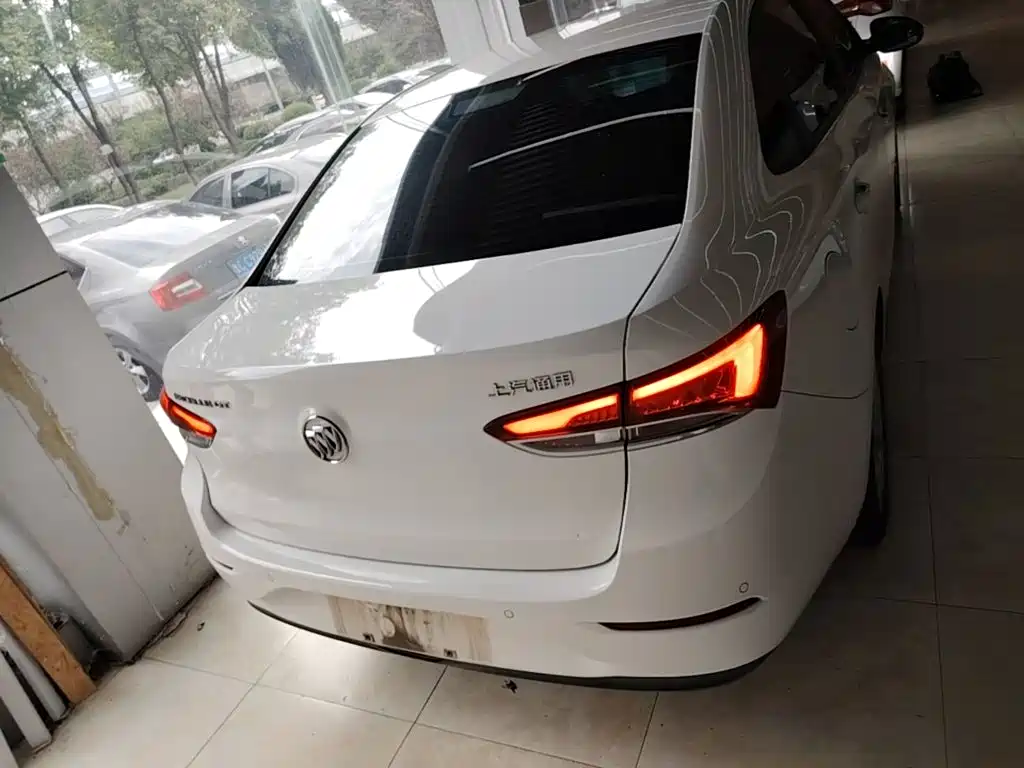 Buick Excelle — миниатюра 6