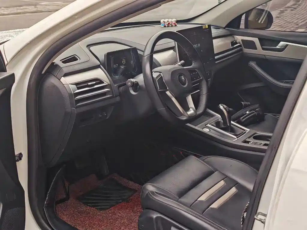BYD Qin — миниатюра 6
