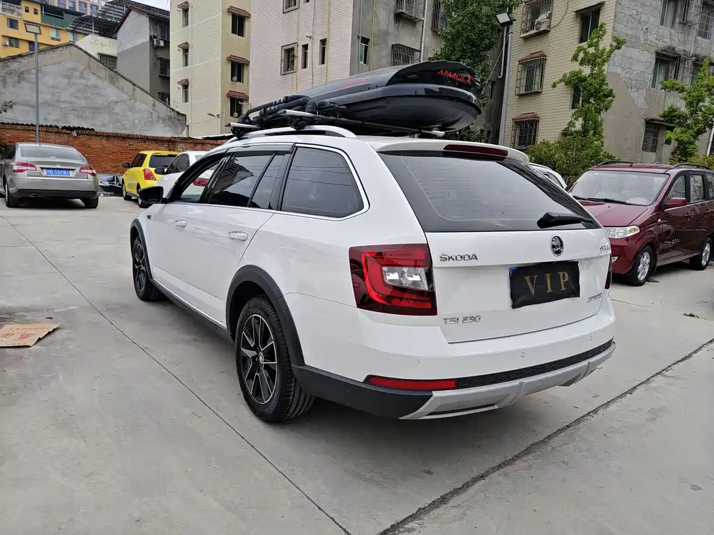 Skoda Octavia 2018 TSI230 DSG Luxury