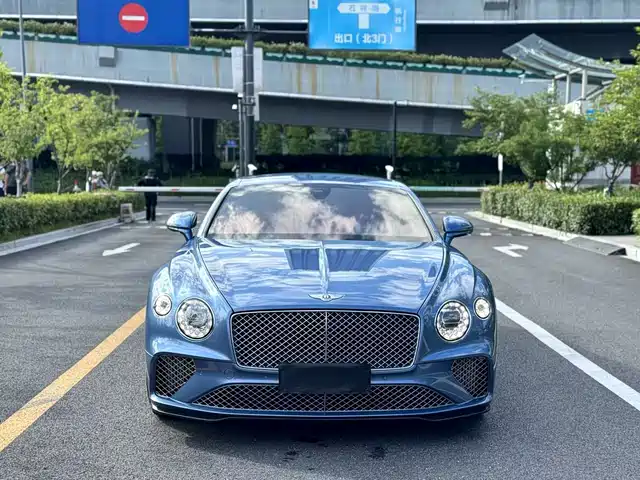 BENTLEY CONTINENTAL 2020