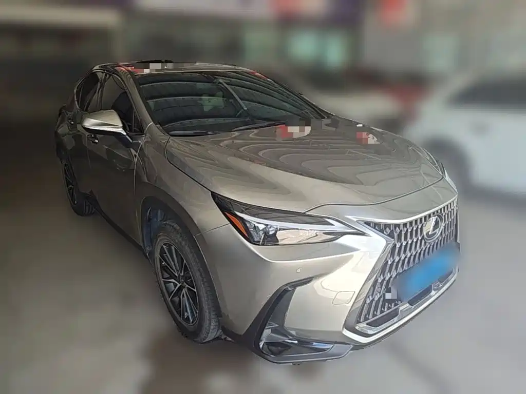 Lexus NX 2022 260