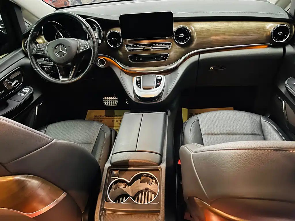 MERCEDES-BENZ V CLASS