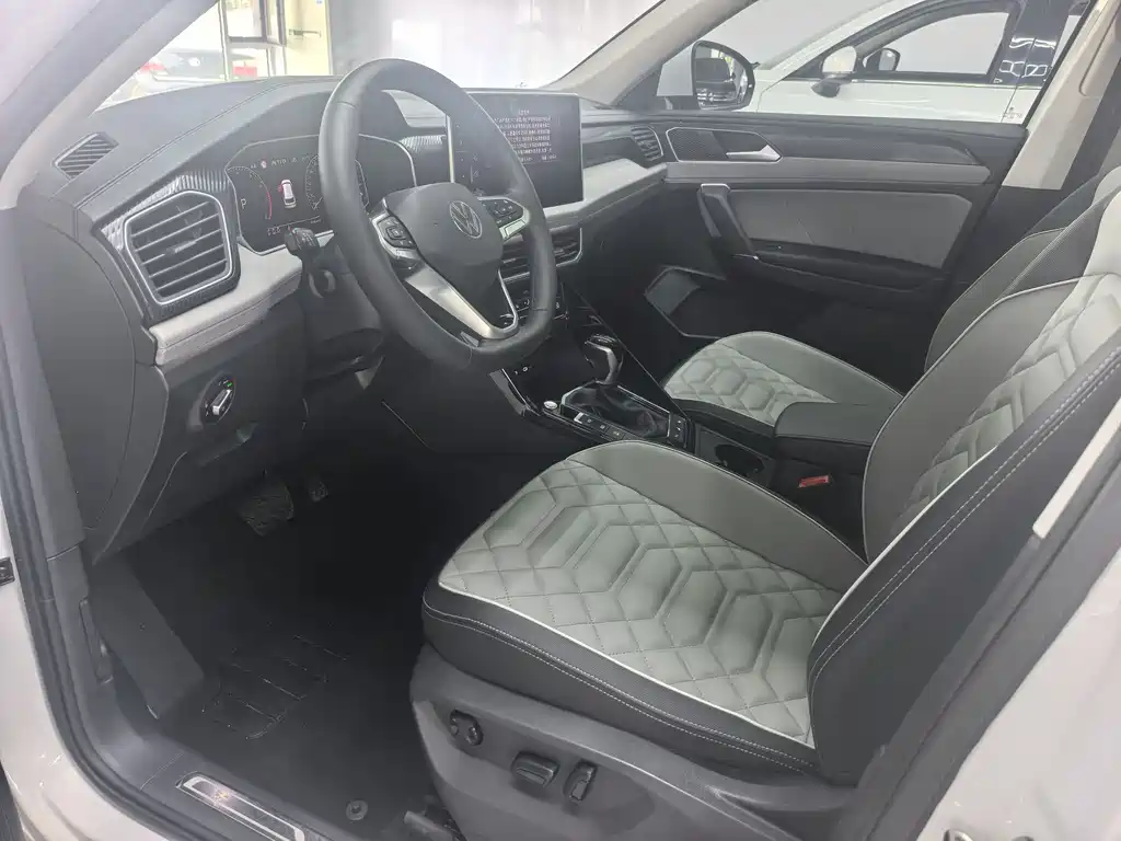 Volkswagen Tayron 2023 280TSI Luxury Plus