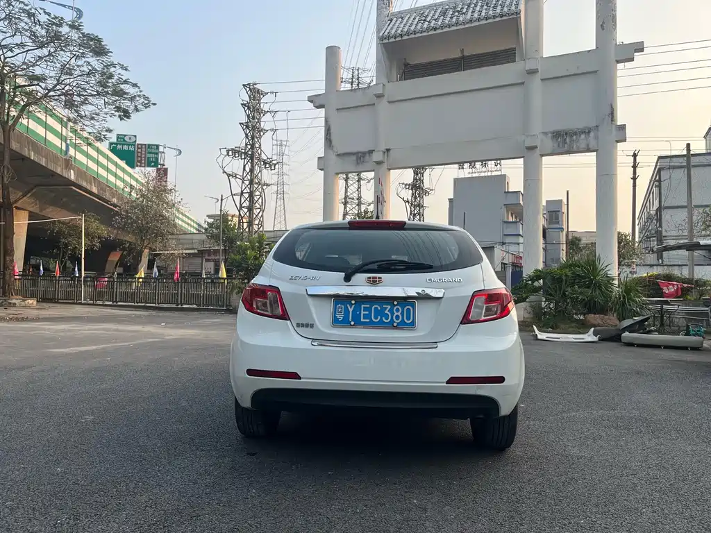 Geely Emgrand Classic — миниатюра 6
