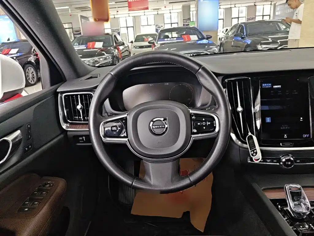 Volvo S60 — миниатюра 11
