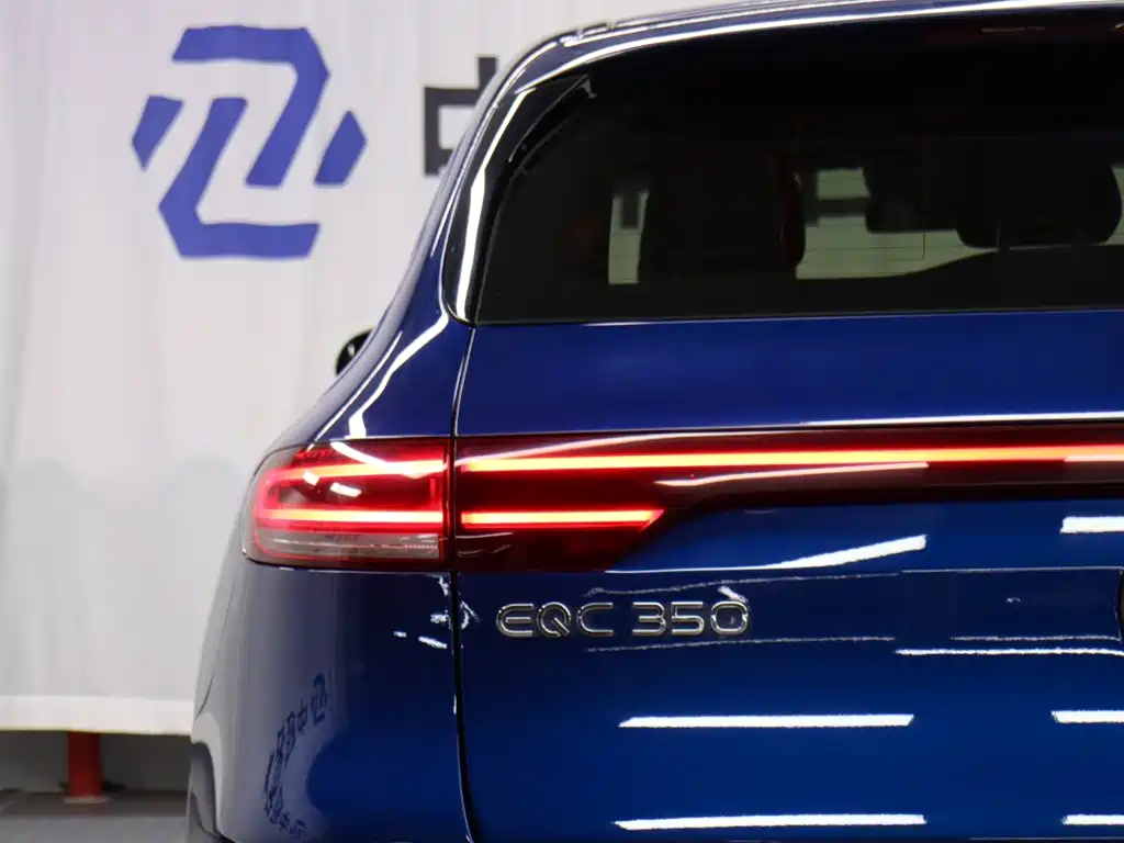 Mercedes-Benz EQC — миниатюра 24