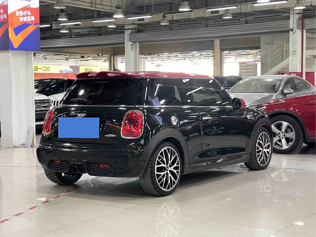 Mini JCW 2015 2.0T JOHN COOPER WORKS