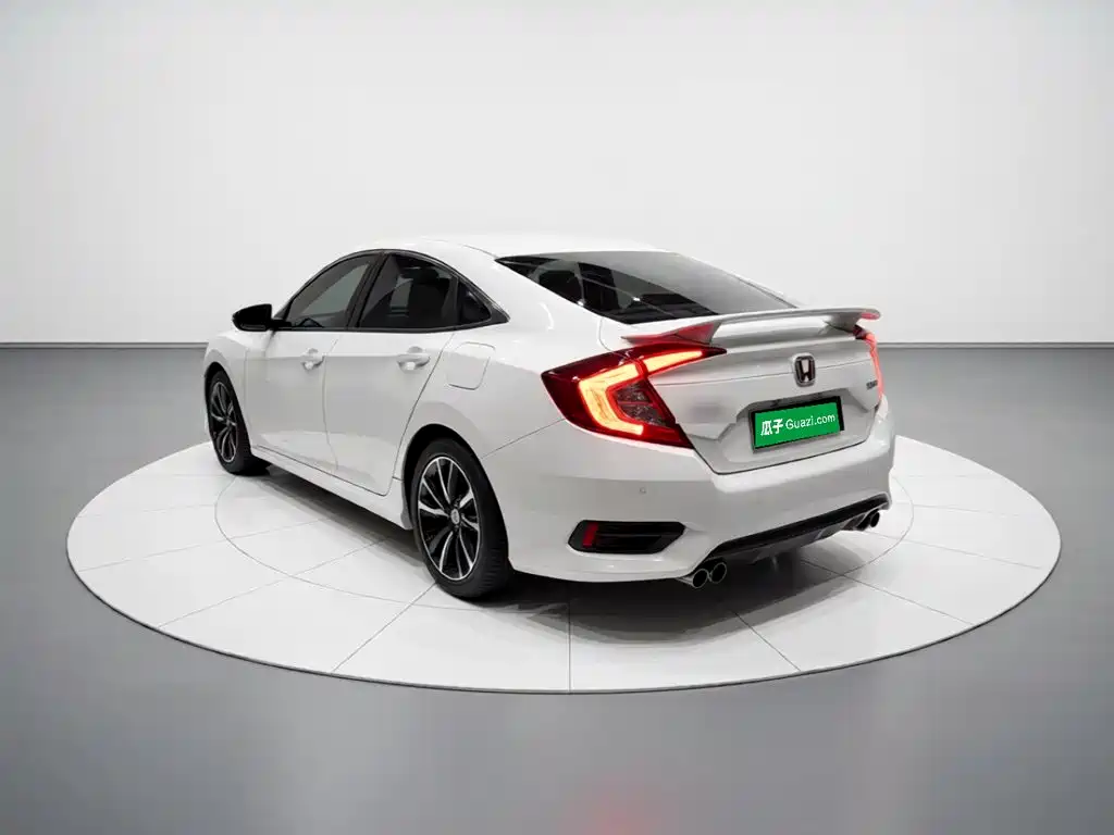 Honda Civic — миниатюра 4