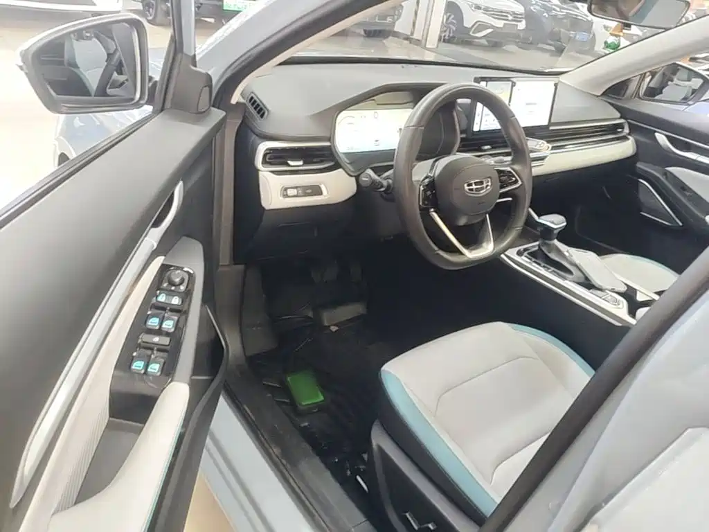 Geely Emgrand — миниатюра 16
