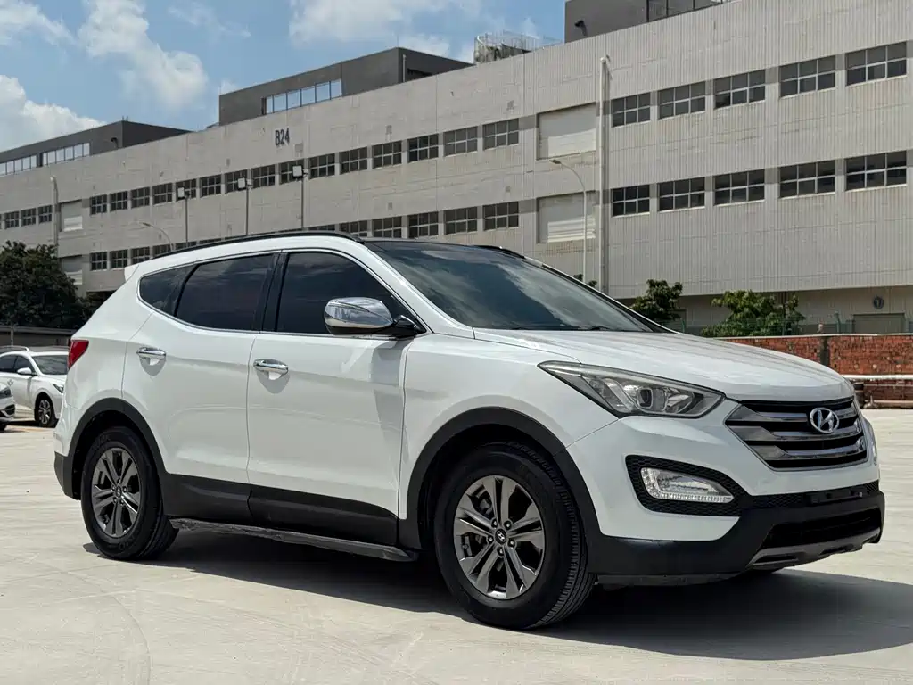 Hyundai Santa Fe — миниатюра 3