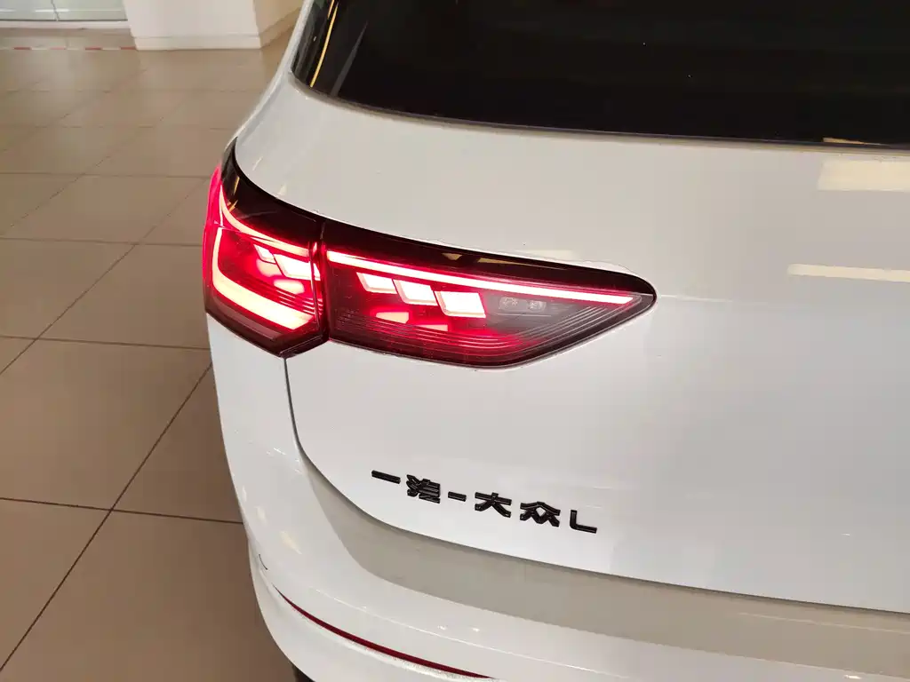 Volkswagen Golf — миниатюра 27
