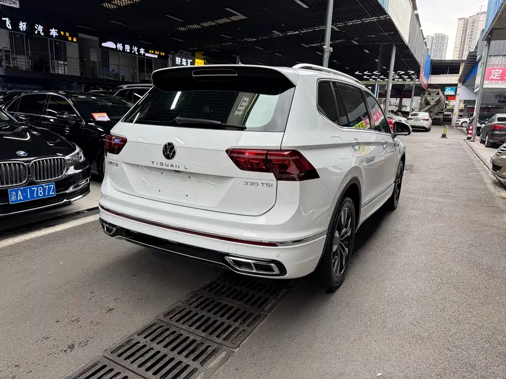 Volkswagen Tiguan L L 2024 330TSI AT R-Line