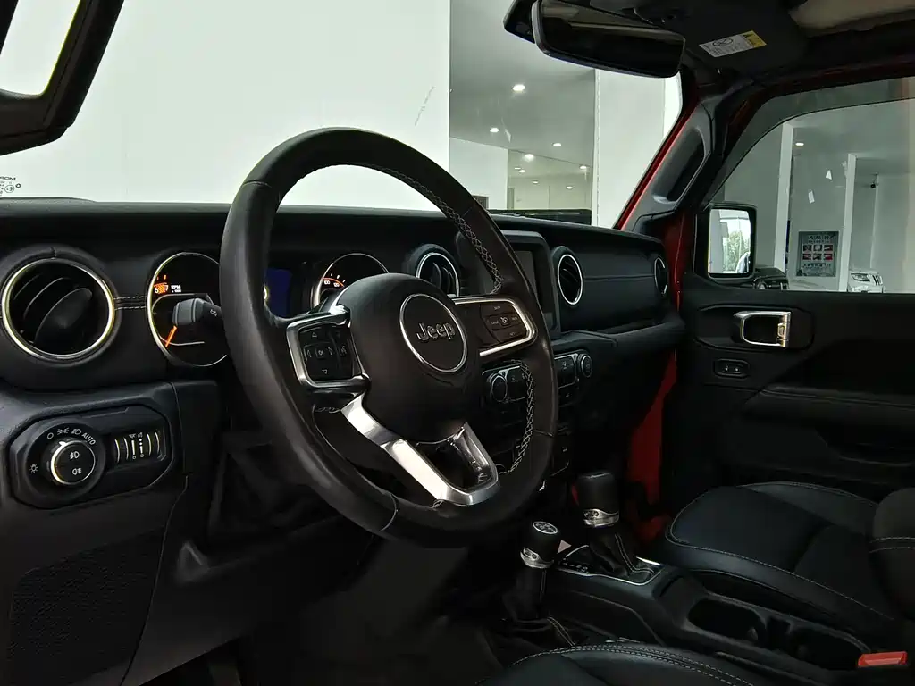 Jeep Wrangler — миниатюра 14