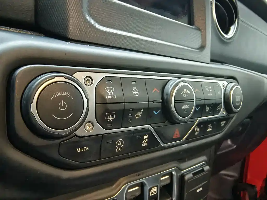 Jeep Wrangler — миниатюра 17