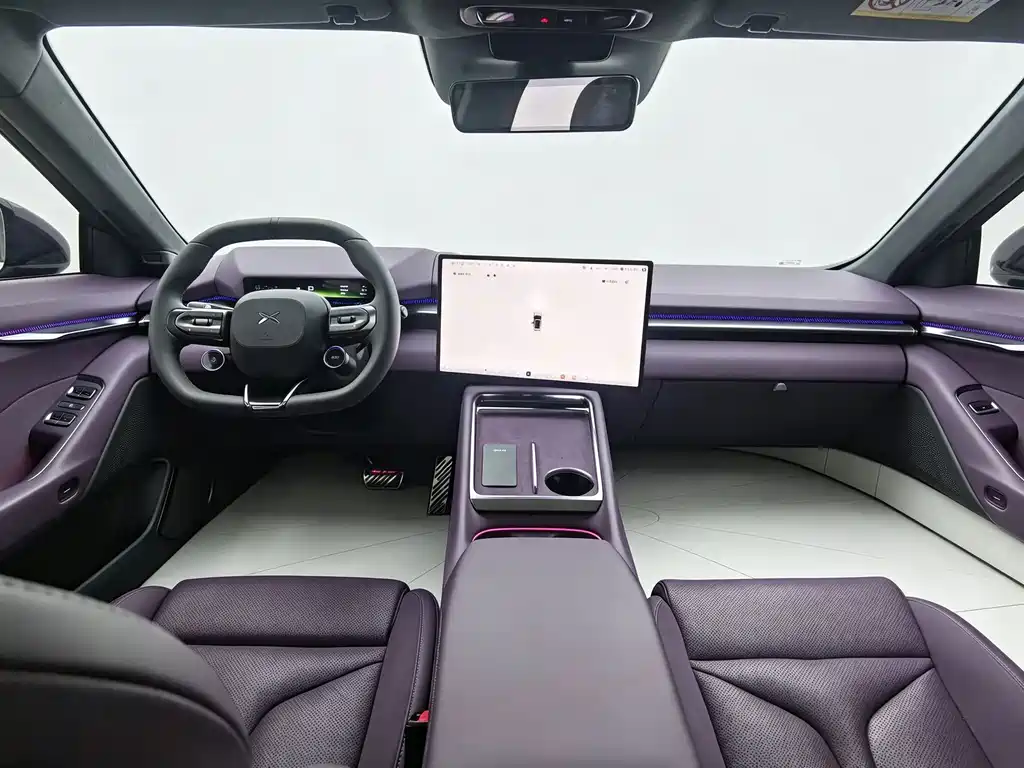 XPeng P7 — миниатюра 6