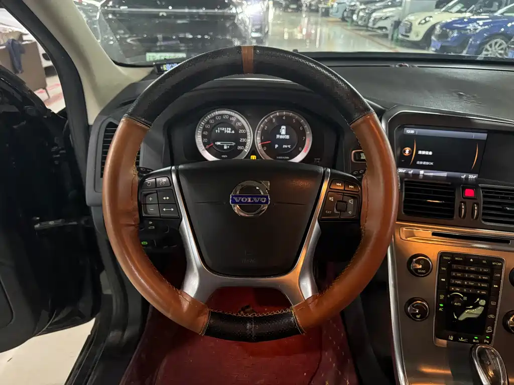 Volvo XC60 (Import) — миниатюра 7