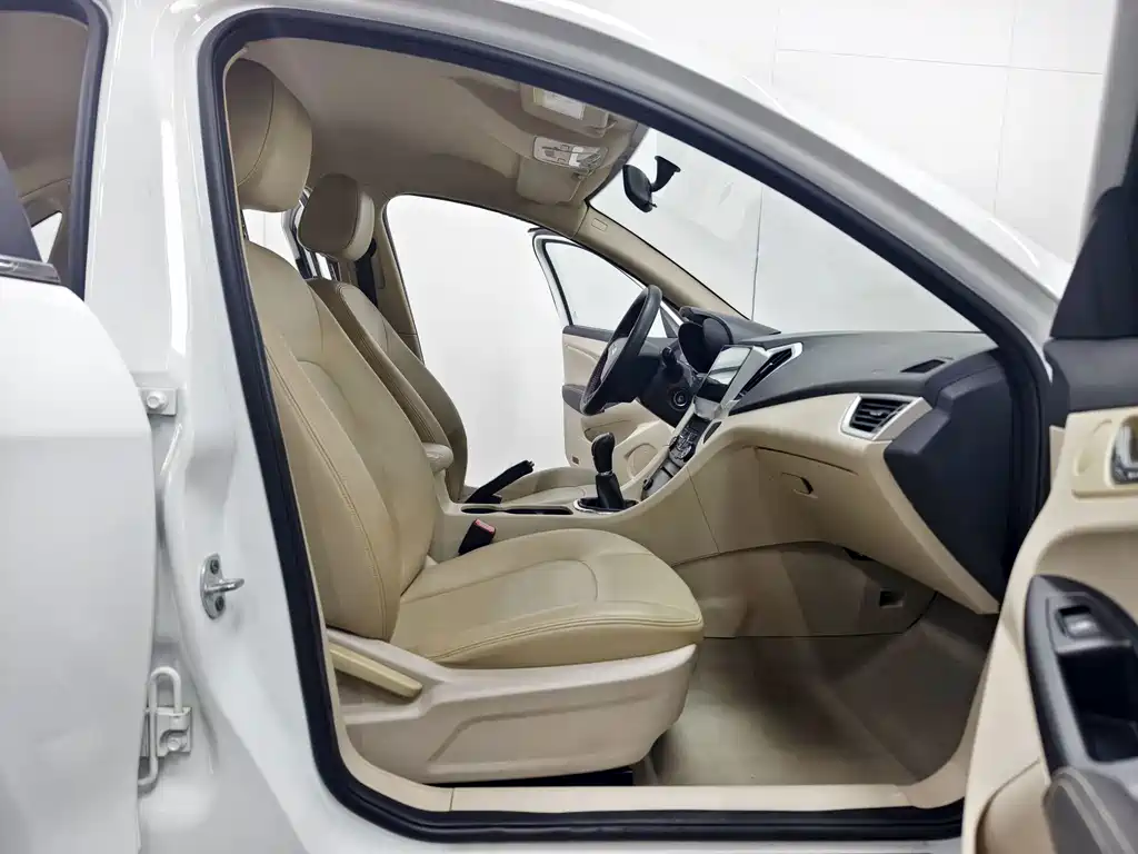 Chery Arrizo 7 — миниатюра 13