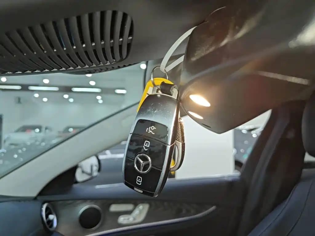 Mercedes-Benz E-Class New Energy — миниатюра 9