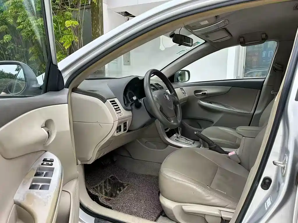 Toyota Corolla — миниатюра 4
