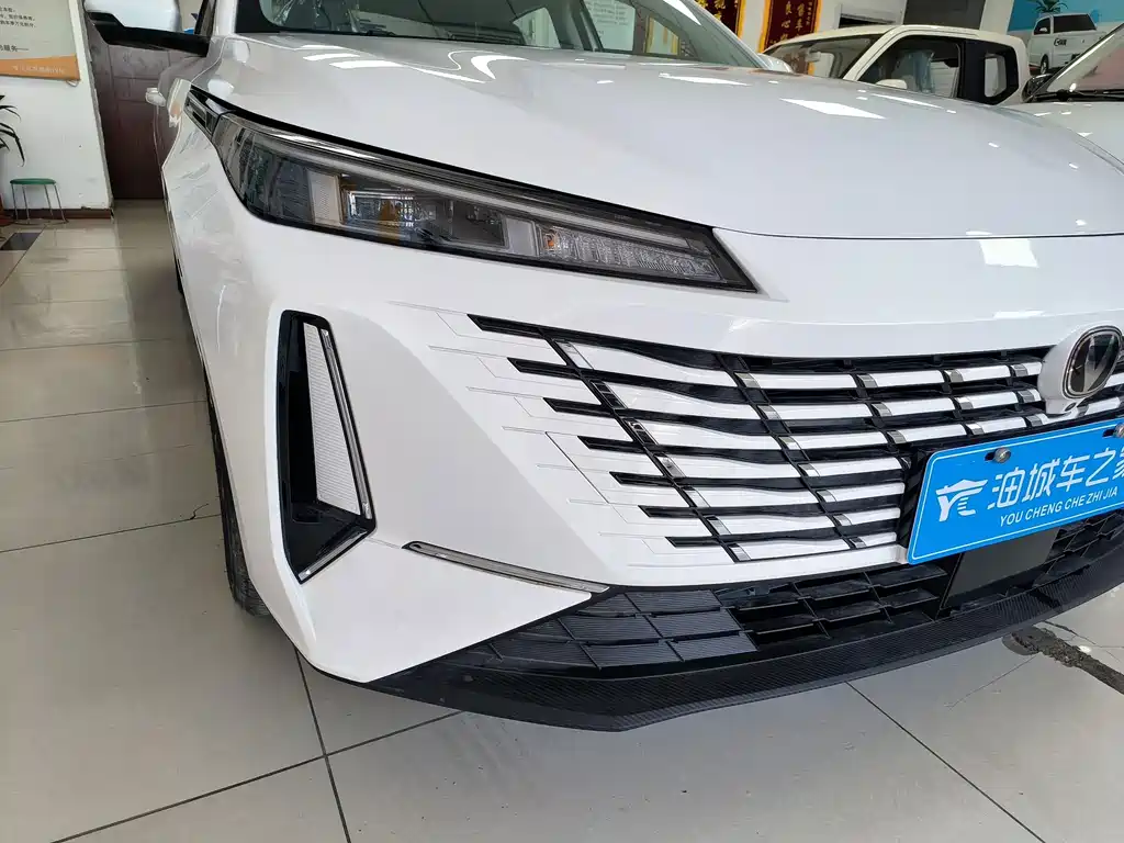 Changan Eado — миниатюра 17