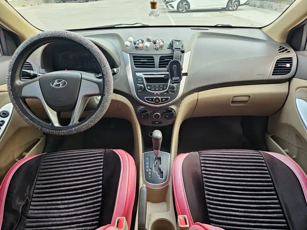 Hyundai Verna — миниатюра 8