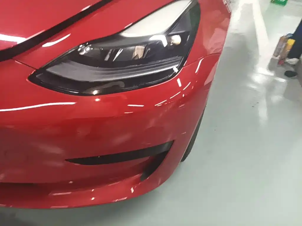Tesla Model 3 — миниатюра 18