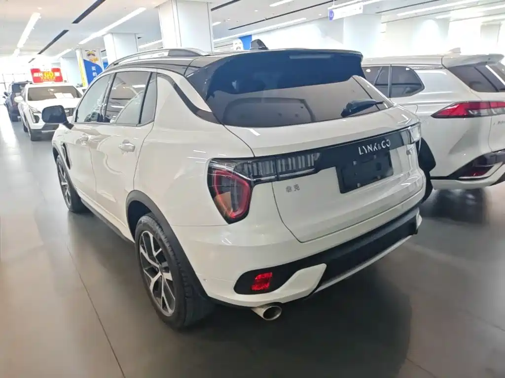 Lynk & Co 01 — миниатюра 5