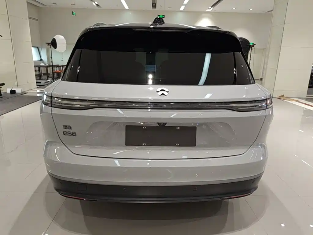 NIO ES8 2023 100kWh Executive