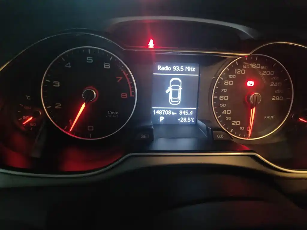 Audi A4L — миниатюра 5