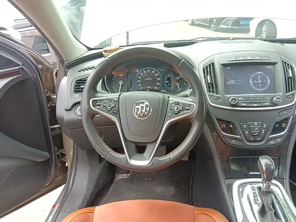 Buick Regal — миниатюра 15