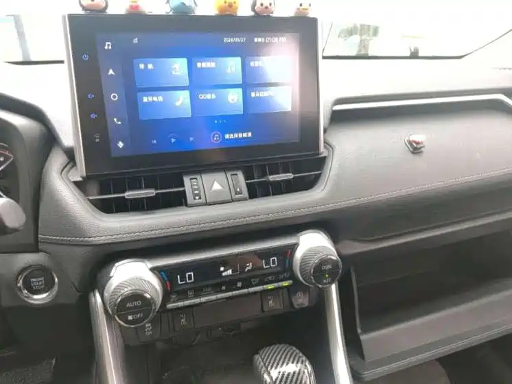 Toyota RAV4 — миниатюра 6