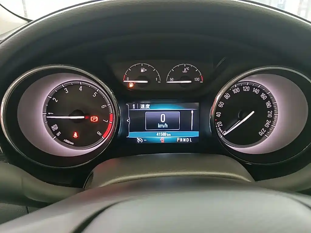 Buick Verano — миниатюра 12