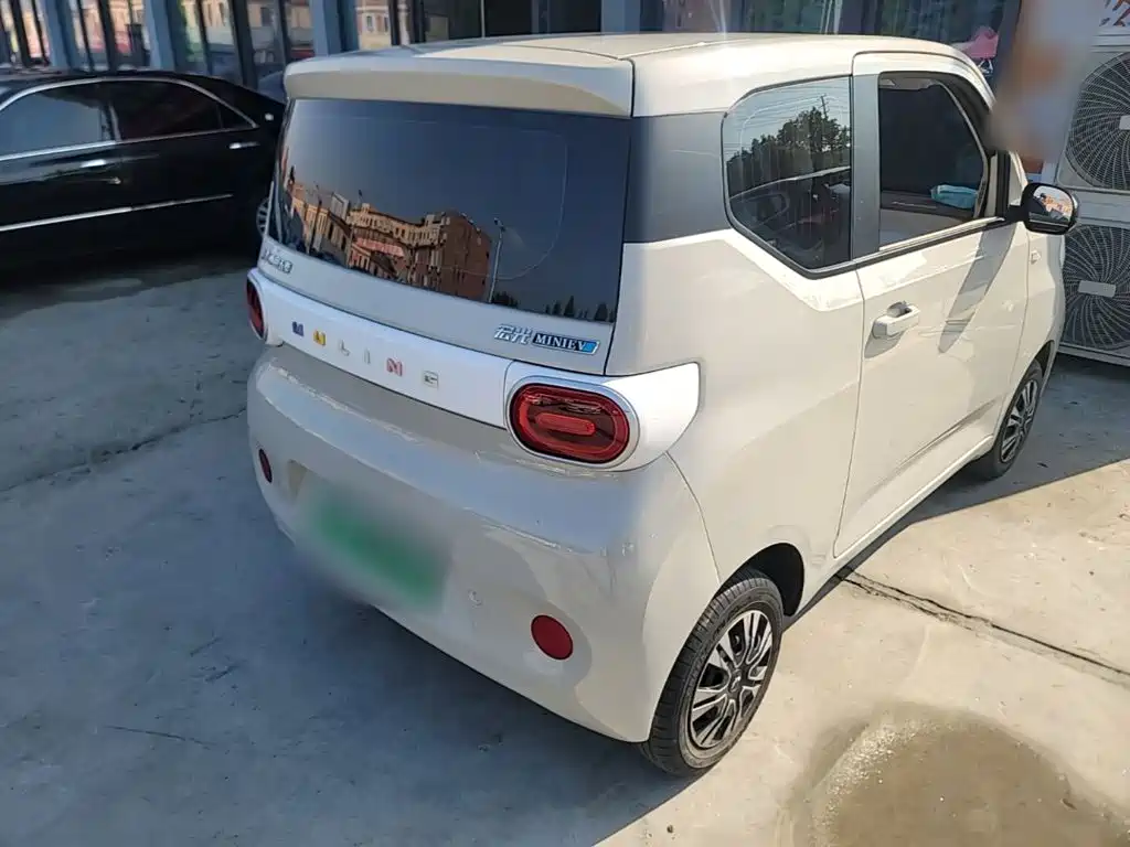 Wuling MINIEV — миниатюра 7