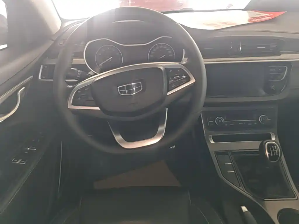 Geely Emgrand — миниатюра 11