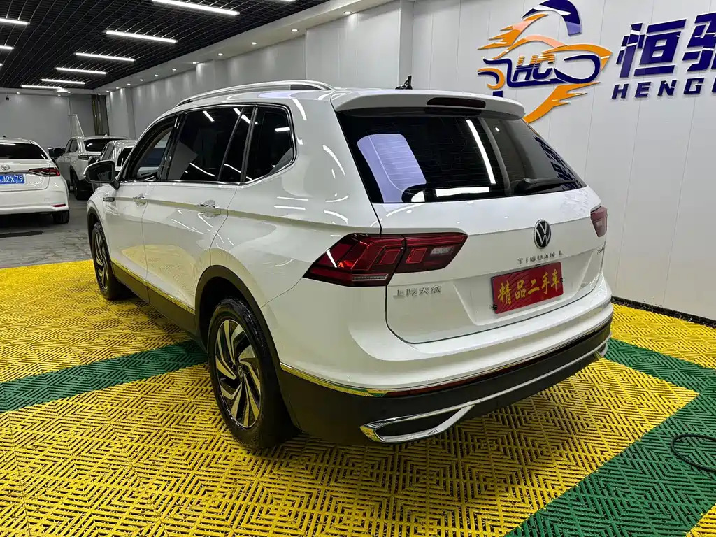 Volkswagen Tiguan L — миниатюра 6