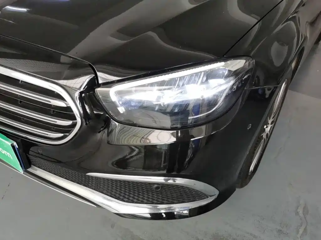 Mercedes-Benz E-Class — миниатюра 24