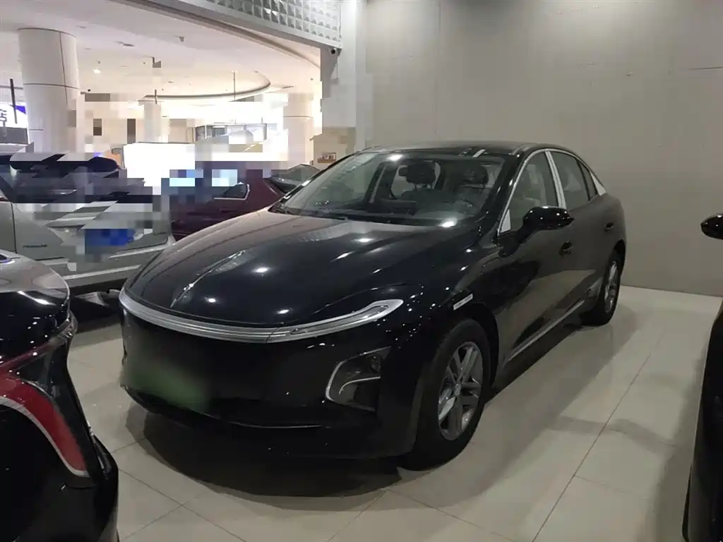 Hongqi E-QM5 2025 500km