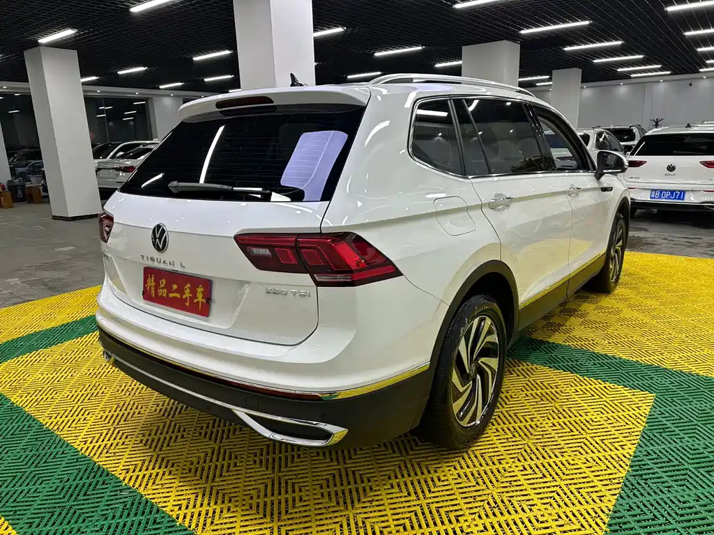 Volkswagen Tiguan L — миниатюра 4