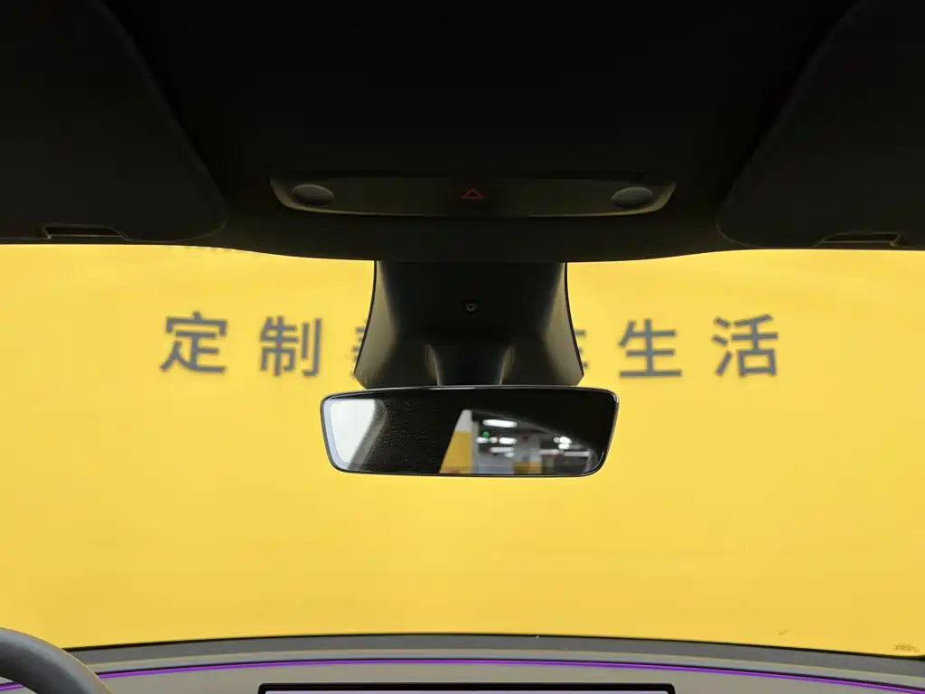 Tesla Model Y — миниатюра 45