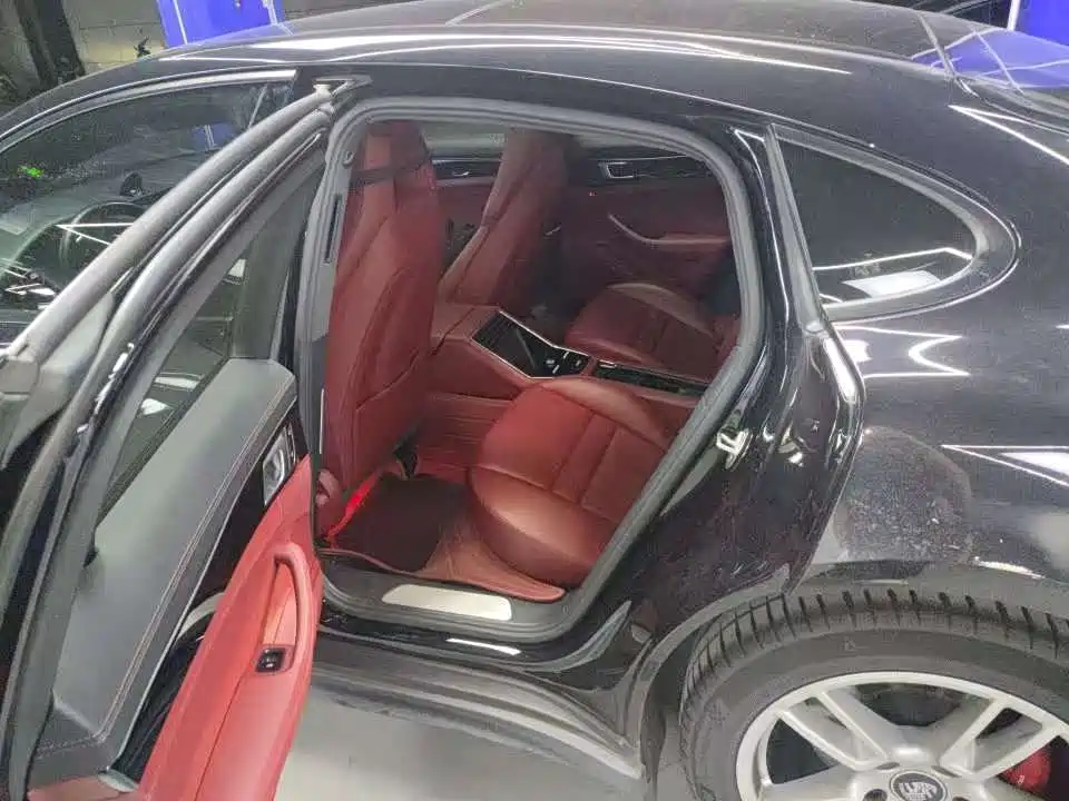 Porsche Panamera — миниатюра 5