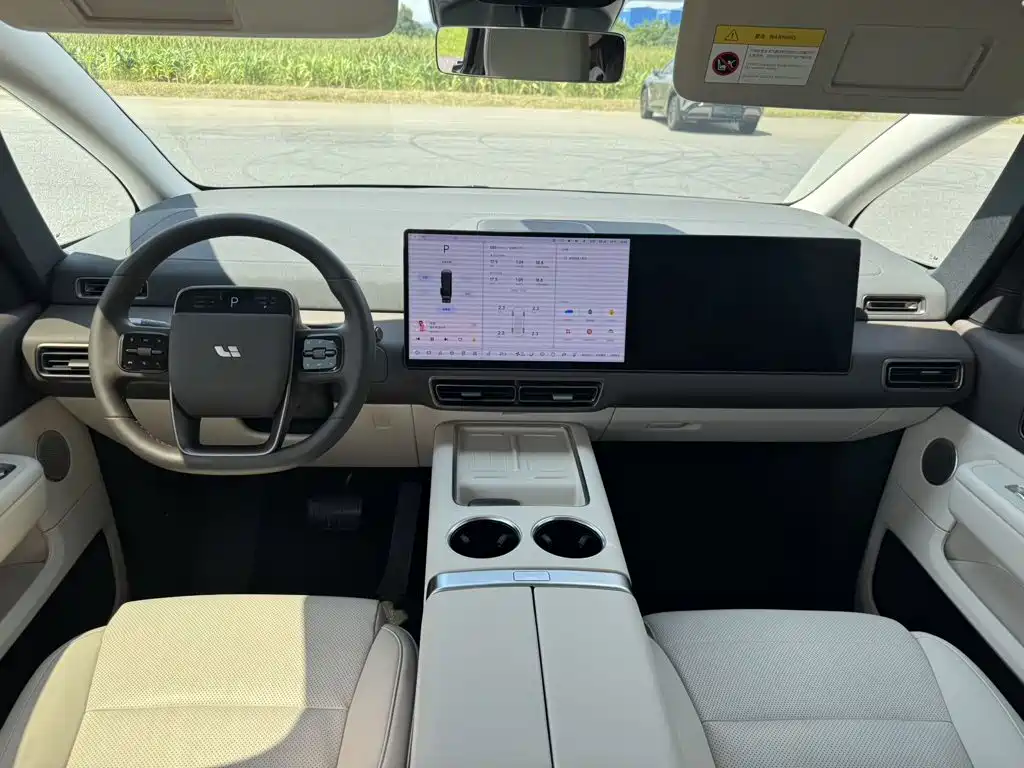 Li Auto Li MEGA — миниатюра 7