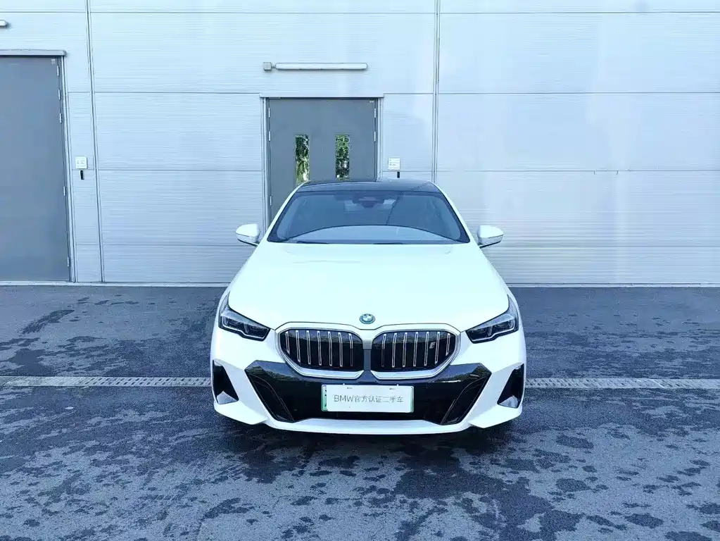 BMW i5 — миниатюра 2