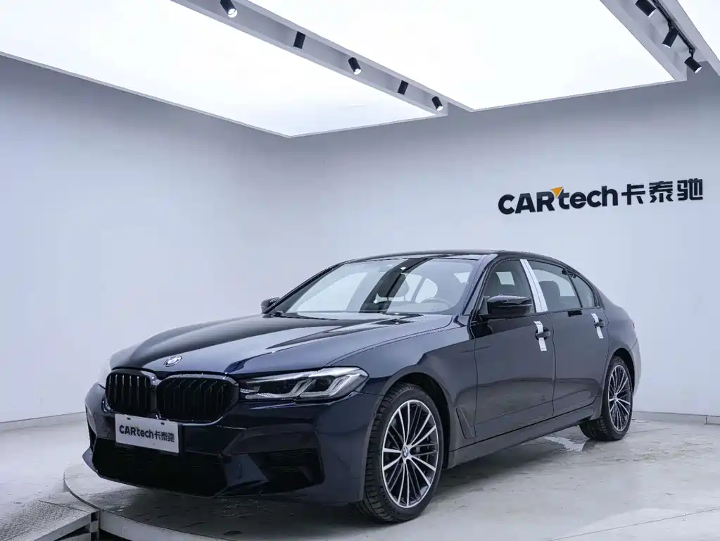 BMW 5 Series — миниатюра 8