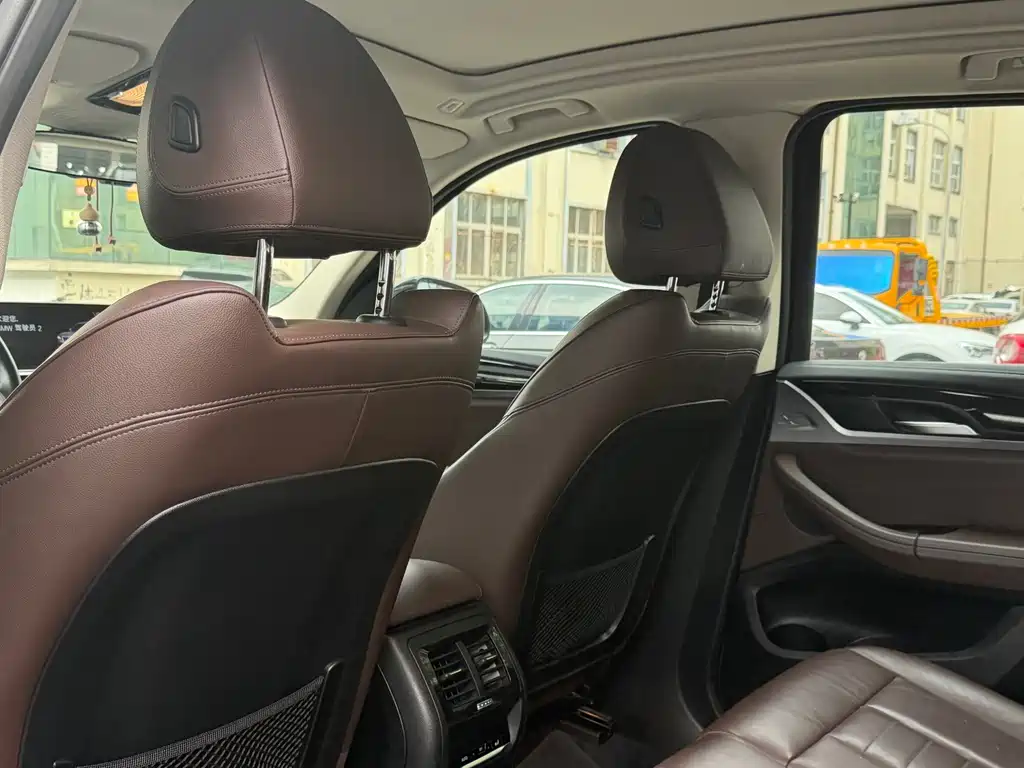 BMW X3 — миниатюра 4