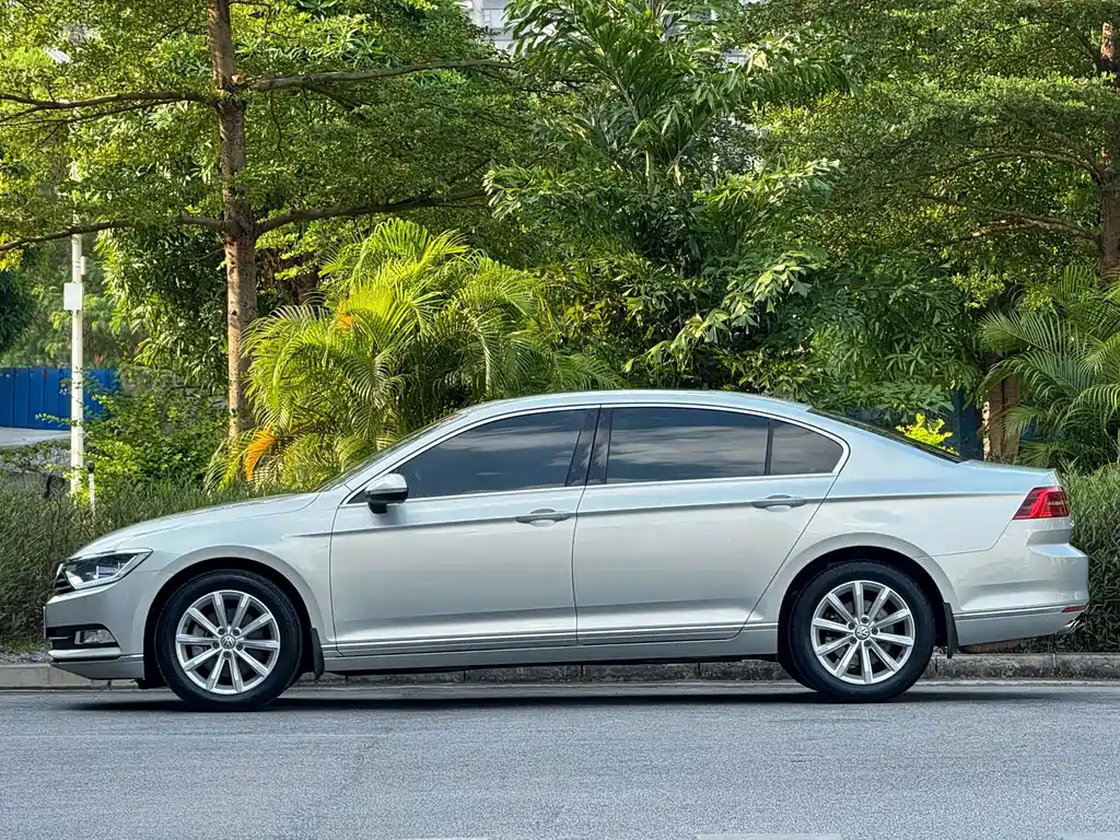 Volkswagen Magotan — миниатюра 3