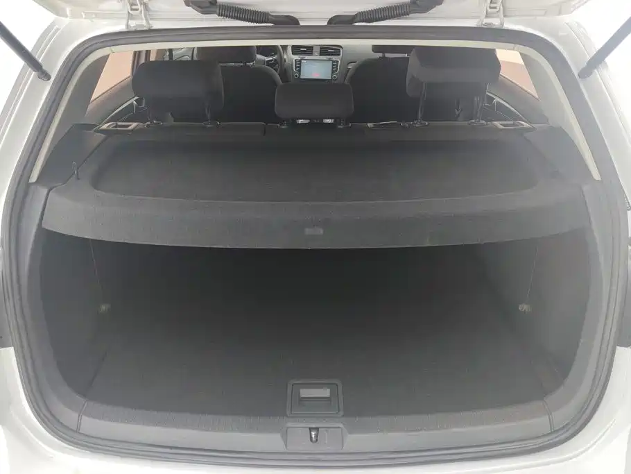 Volkswagen Golf — миниатюра 4