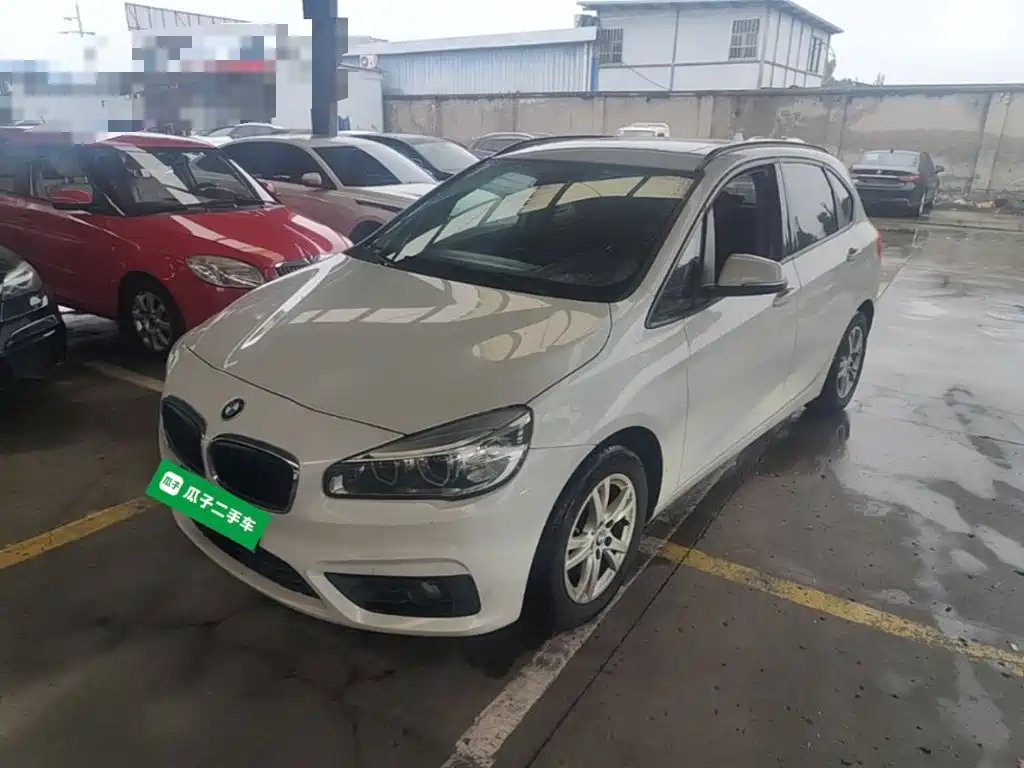 BMW 2 Series Active Tourer — миниатюра 2