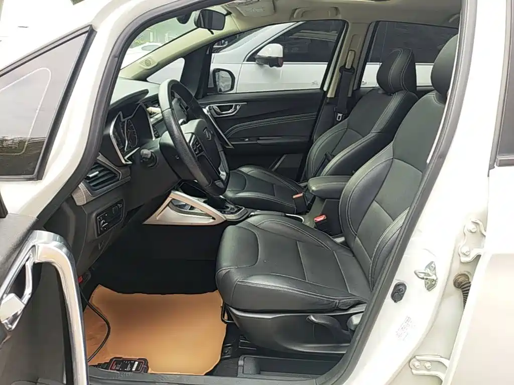 Geely Vision X3 — миниатюра 15